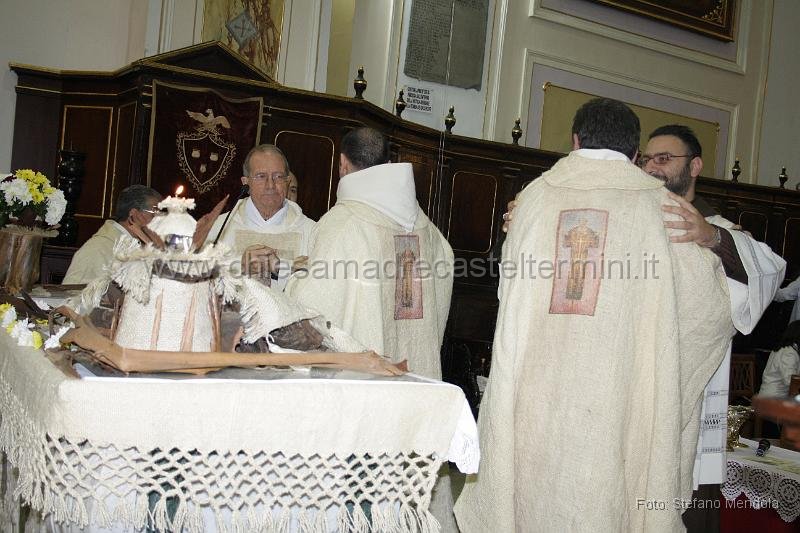 Immagine 112.jpg - 10 Gennaio 2010 - Celebrazione Eucaristica presieduta da frà Gimmi Palminteri, nel giorno del centenario della Fondazione.